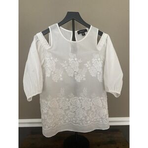 Karen Kane Cotton Cold Shoulder Top Embroidered Floral‎ Size Medium